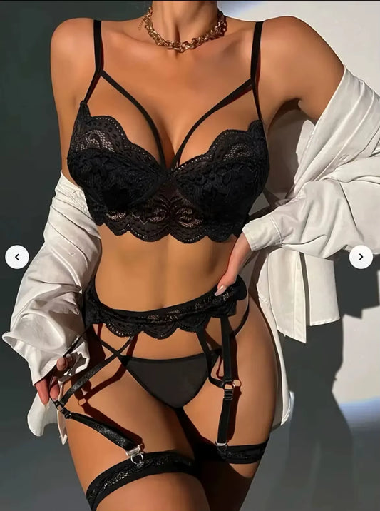 Luxury Lace Bra & Thong Set – Sensual Lingerie